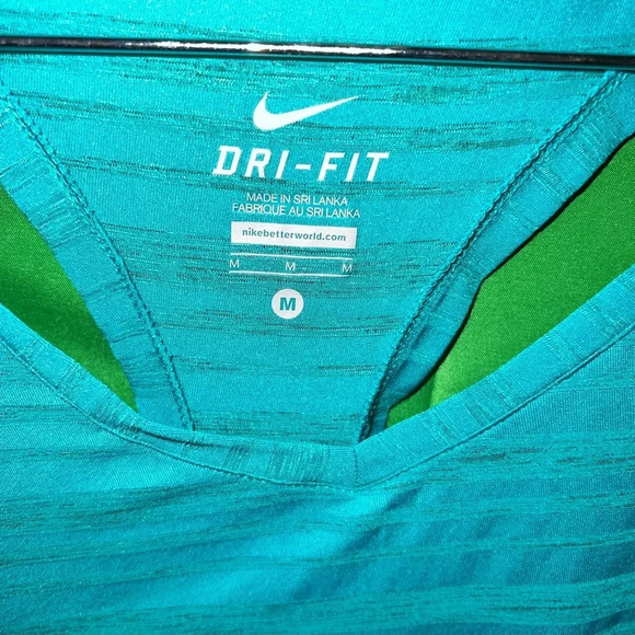 Nike Top Size Medium - Picture 5 of 7